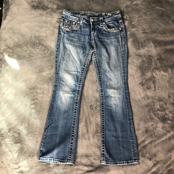Miss Me Womens Jeans Low-Rise Boot-cut Stud Embellished Pockets 29" Waist READ - Picture 1 of 13